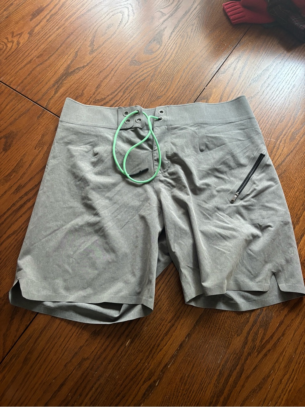 Lululemon board shorts swim outdoor men's 34 gray 8" pocket